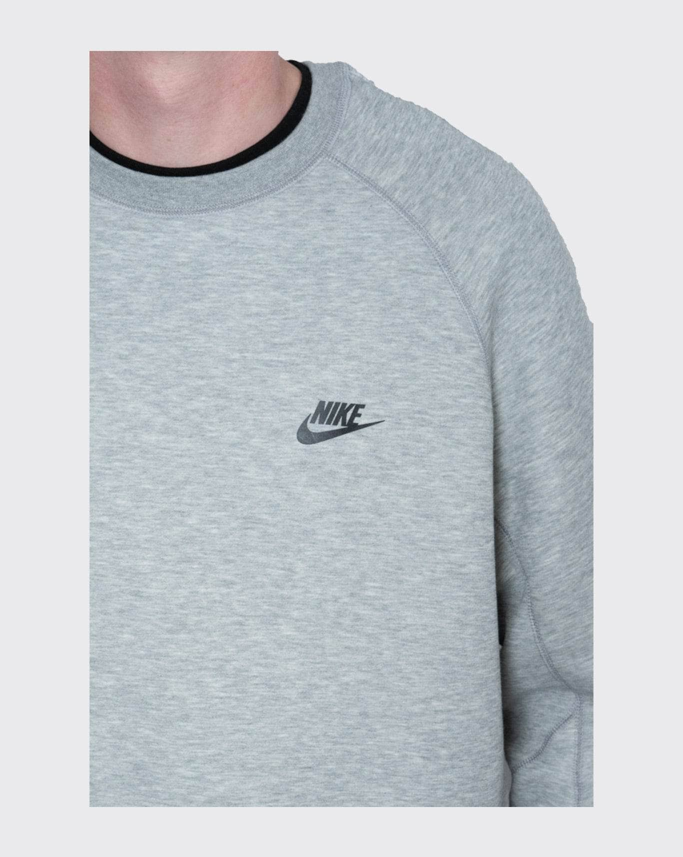 nike tech fleece crew