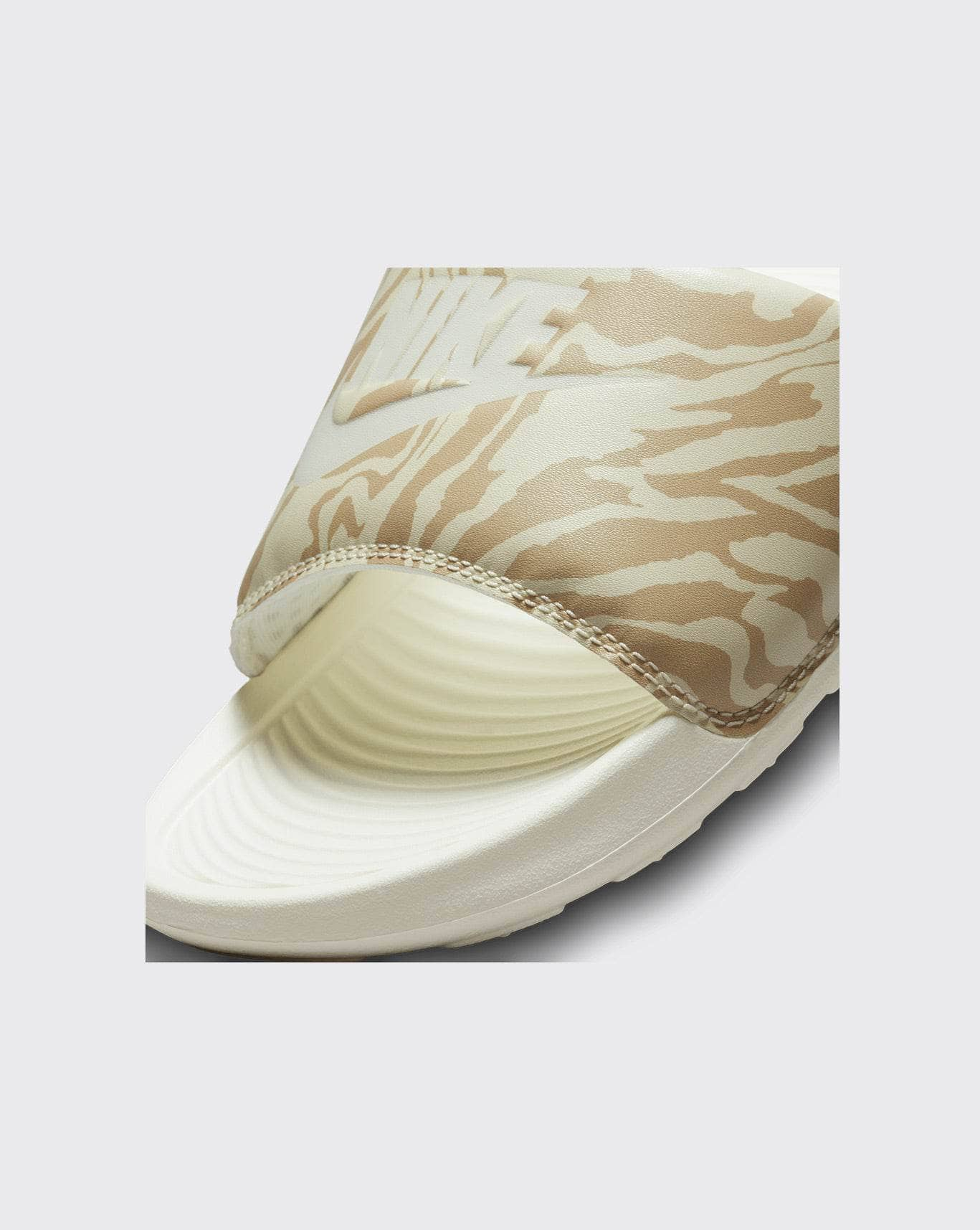 nike womens victori one print slide